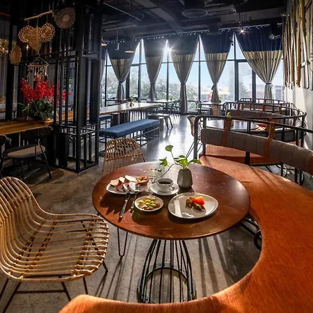 Em Oi Boutique Hotel-3
