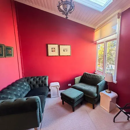 Victoria And Albert Guesthouse-3