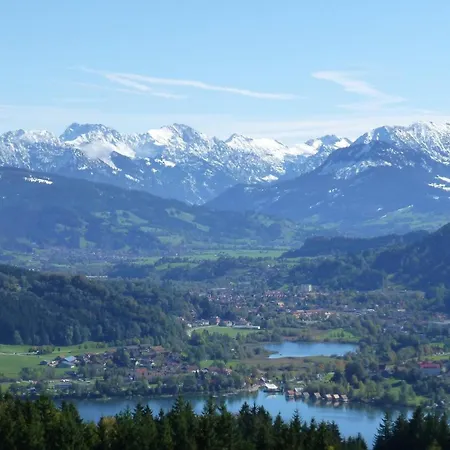 Goldiger Hirsch B&B mit Gemeinschaftsküche-2
