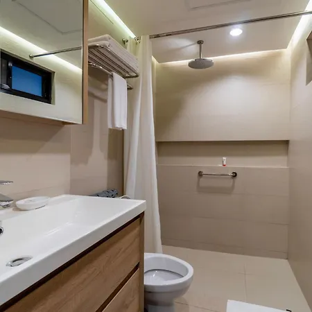 Tropicana Suites-3