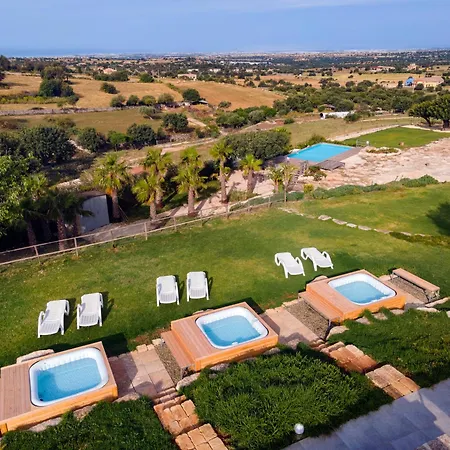 Agriturismo Cozzo Di Papaleo-3