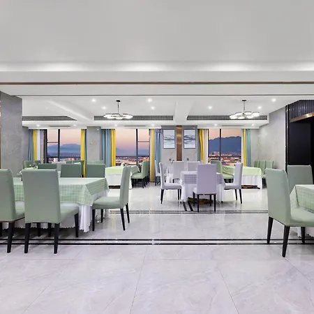 Ramada By Wyndham Zhangjiajie-3