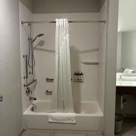 Holiday Inn Express & Suites - St Peters By Ihg-2