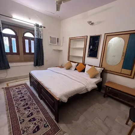 Golden Villa-2