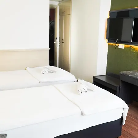 Hotel Gueleryuez 2-3