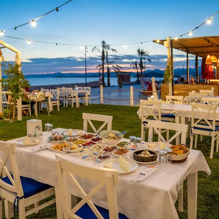 Uras Beach Hotel-3