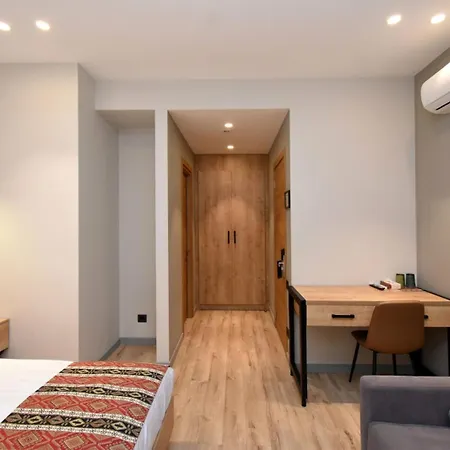 Andor Hotel-2