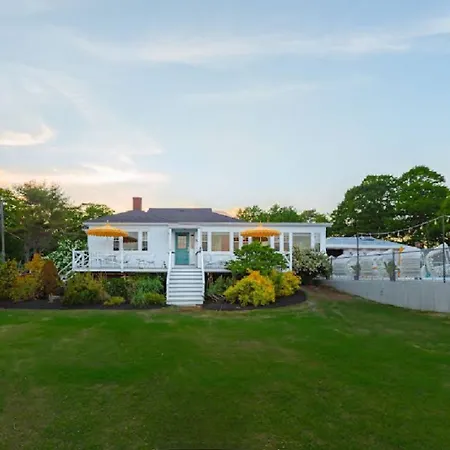 Rye Motor Inn - Oceanfront, Walk To Beach (Adults Only)-3