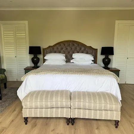 One Oak Guest House-3