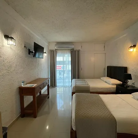 OYO Hotel Dos Mundos-2