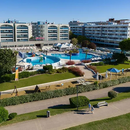 Aparthotel Imperial-2