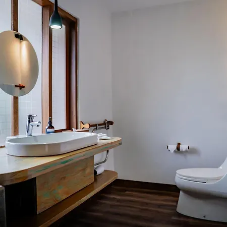 Tira Vilagna Suites & Spa-2