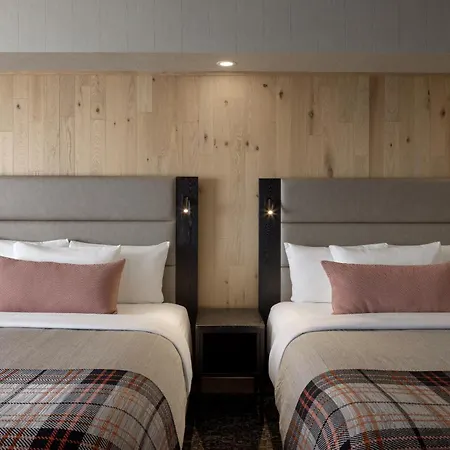 Peaks Hotel And Suites-3