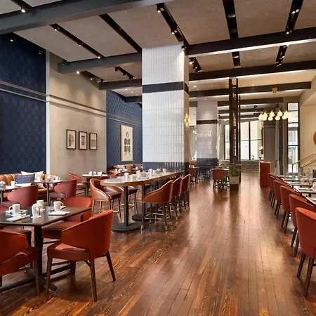 106 Jefferson Huntsville, Curio Collection By Hilton-3