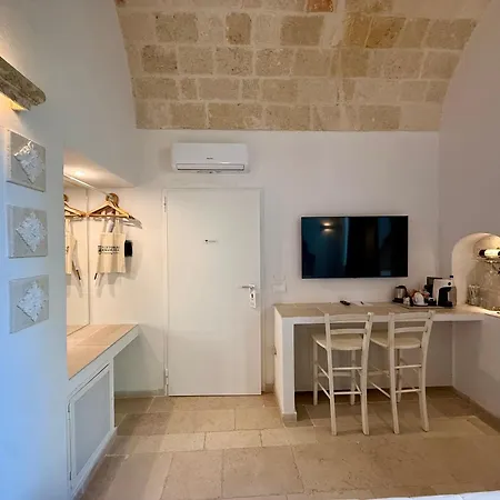 Vittorio Emanuele Charming Suites-3