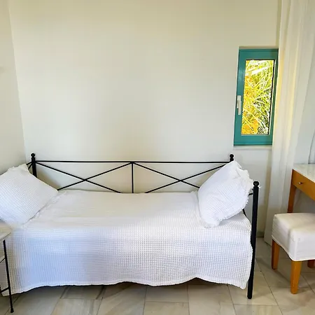 Hotel Plakures-2