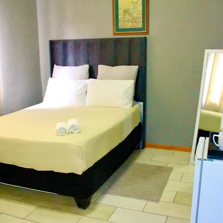 Zabalaza Guesthouse-3