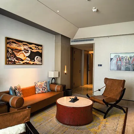 Hilton Shigatse-2
