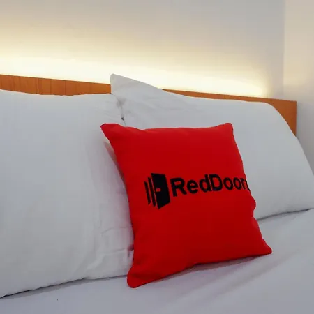 Reddoorz Near Gor Uny-3