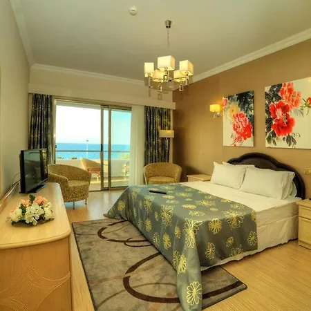 Jasmine Court Hotel Central Beachfront Location !-3