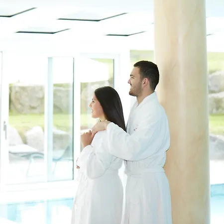 Wander- & Wellnesshotel Naegele-3