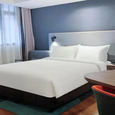 Holiday Inn Express Qingdao City Center By Ihg-3