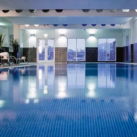 The White House - Off-Site Health Club & Spa 2 Minute Walk Away-3