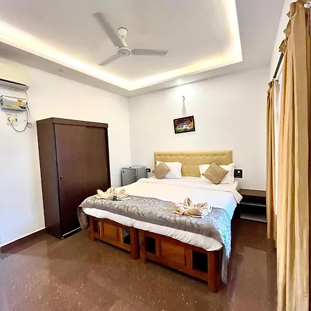Oasis Beach Resort-2