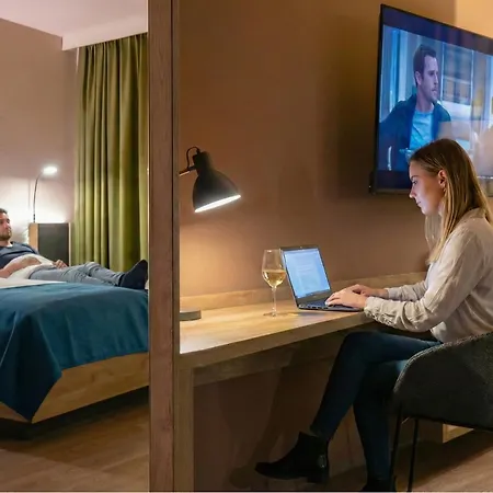 H24 Stadthotel Bernau-3