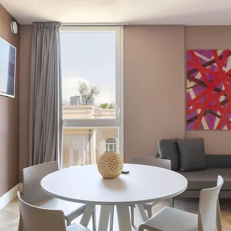 B&B Hotel Genova City Center-3
