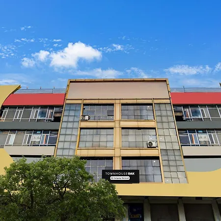 Townhouse Oak Ptc Indore Junction-3