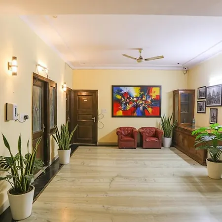 Fabhotel Hm Palace-2