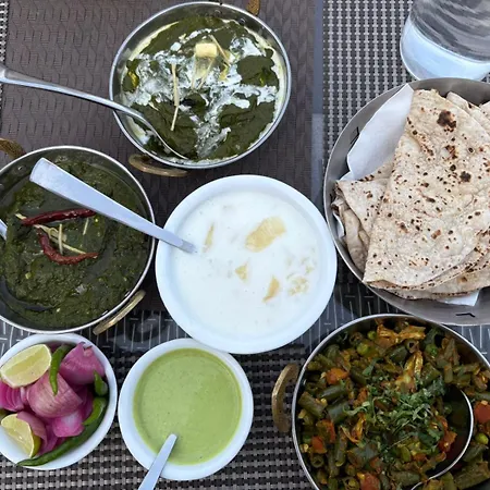 Hotel Ramaya Inn-Har Ki Pauri Road-2