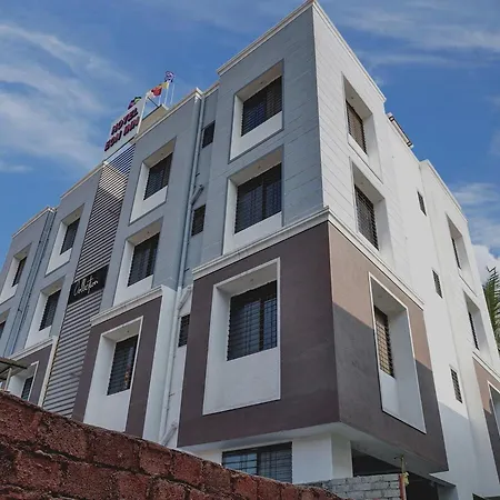 Collection O Eon Inn Near Pune Airport-2