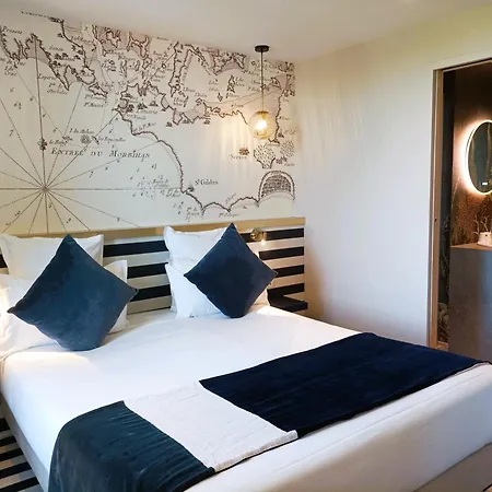 Hotel La Marine-3