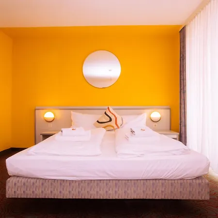 Hessenland Hotel Kassel Innenstadt by Stay Awesome-3