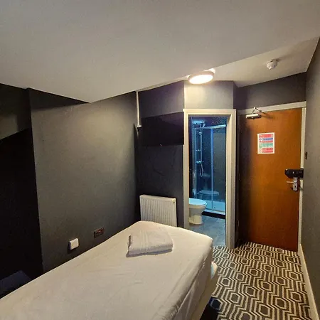 Oyo Ivy Hotel-3