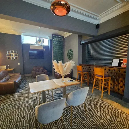 Oyo Ivy Hotel-2