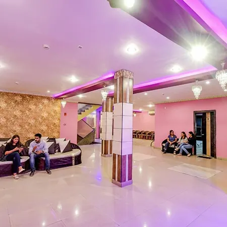 Fabhotel Prime Rockstar Suites - Nr Park Circus 7 Point-2