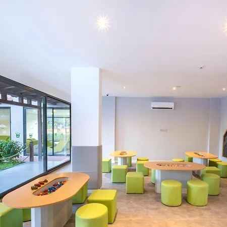Utopia Resort & Residence-3