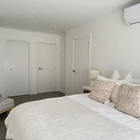 Sarah'S Guest House-2