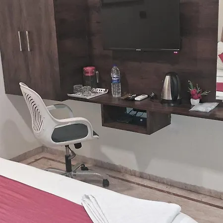 Shine Hospitality Palace-3