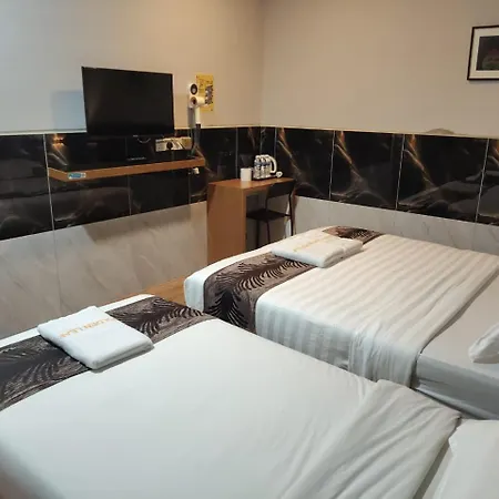 Golden Leaf Boutique Hotel Nusa Idaman Branch-3