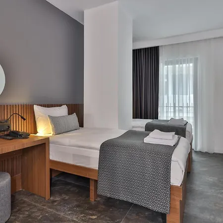 Wolf Of The City Hotel & Spa-3
