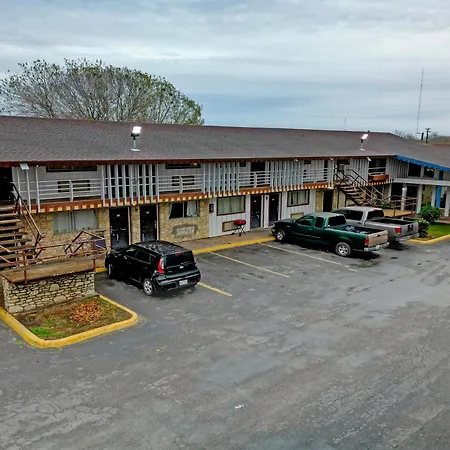 Cannon Inn By Capital O Gonzales Tx-3