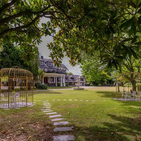 Hana Lodge-3