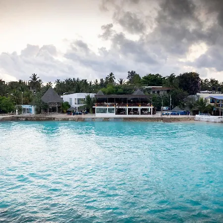 Double A Nungwi Beach Hotel-2