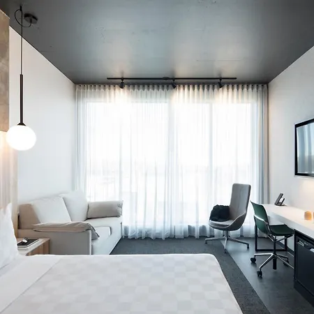 Alt Hotel Calgary University District-3