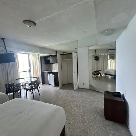 Suites Omega Torres Gemelas-3