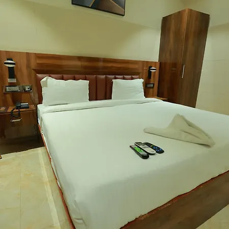 Hotel Svm Grand Ramanthapur-2